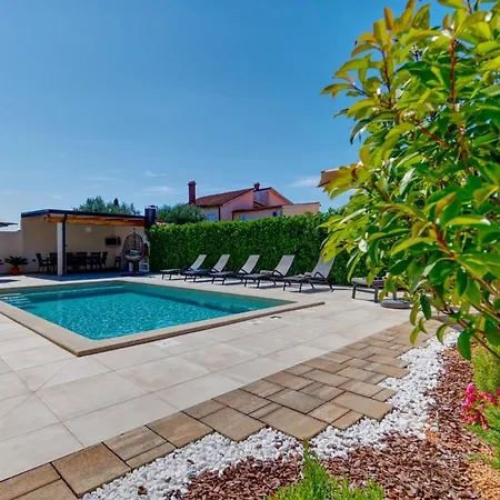 Nata In - Haus Fuer 8 Personen *