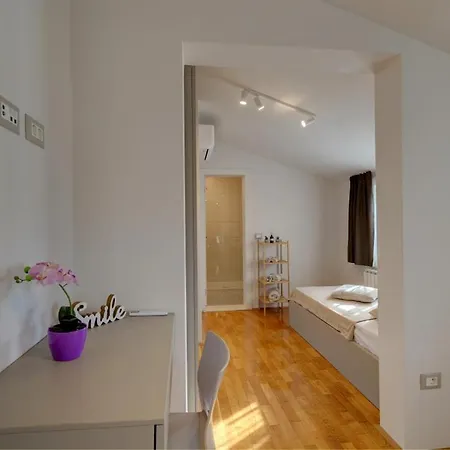 Nata In - Haus Fuer 8 Personen 빌라 *