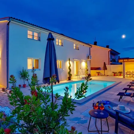 Nata In - Haus Fuer 8 Personen *