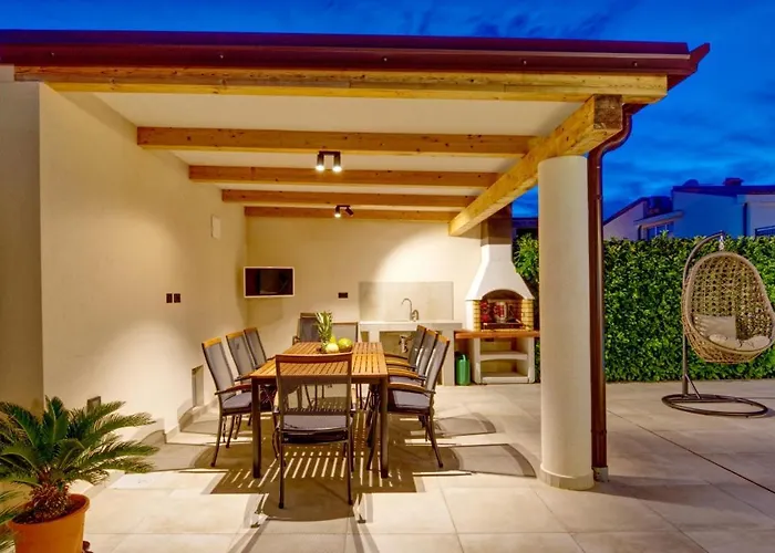 Nata In - Haus Fuer 8 Personen * Pula