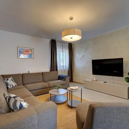 Villa Nata In - Haus Fuer 8 Personen