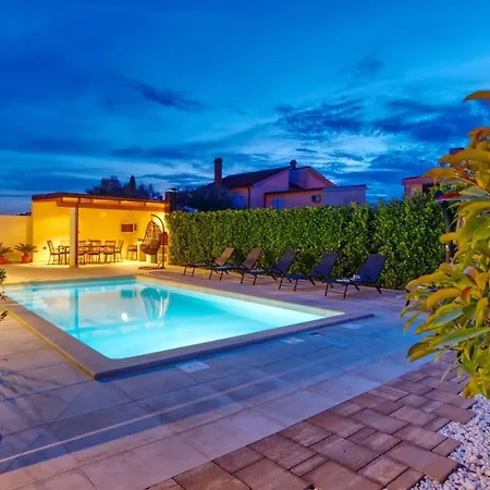 Nata In - Haus Fuer 8 Personen Villa