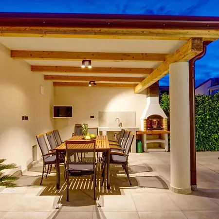 Nata In - Haus Fuer 8 Personen Villa