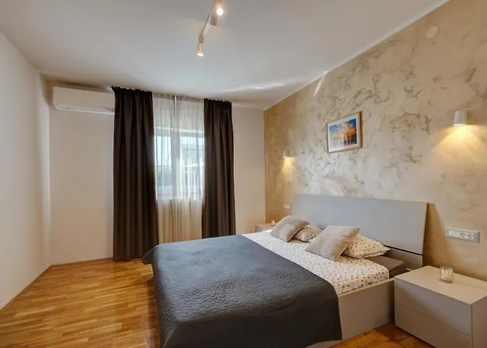 Villa Nata In - Haus Fuer 8 Personen